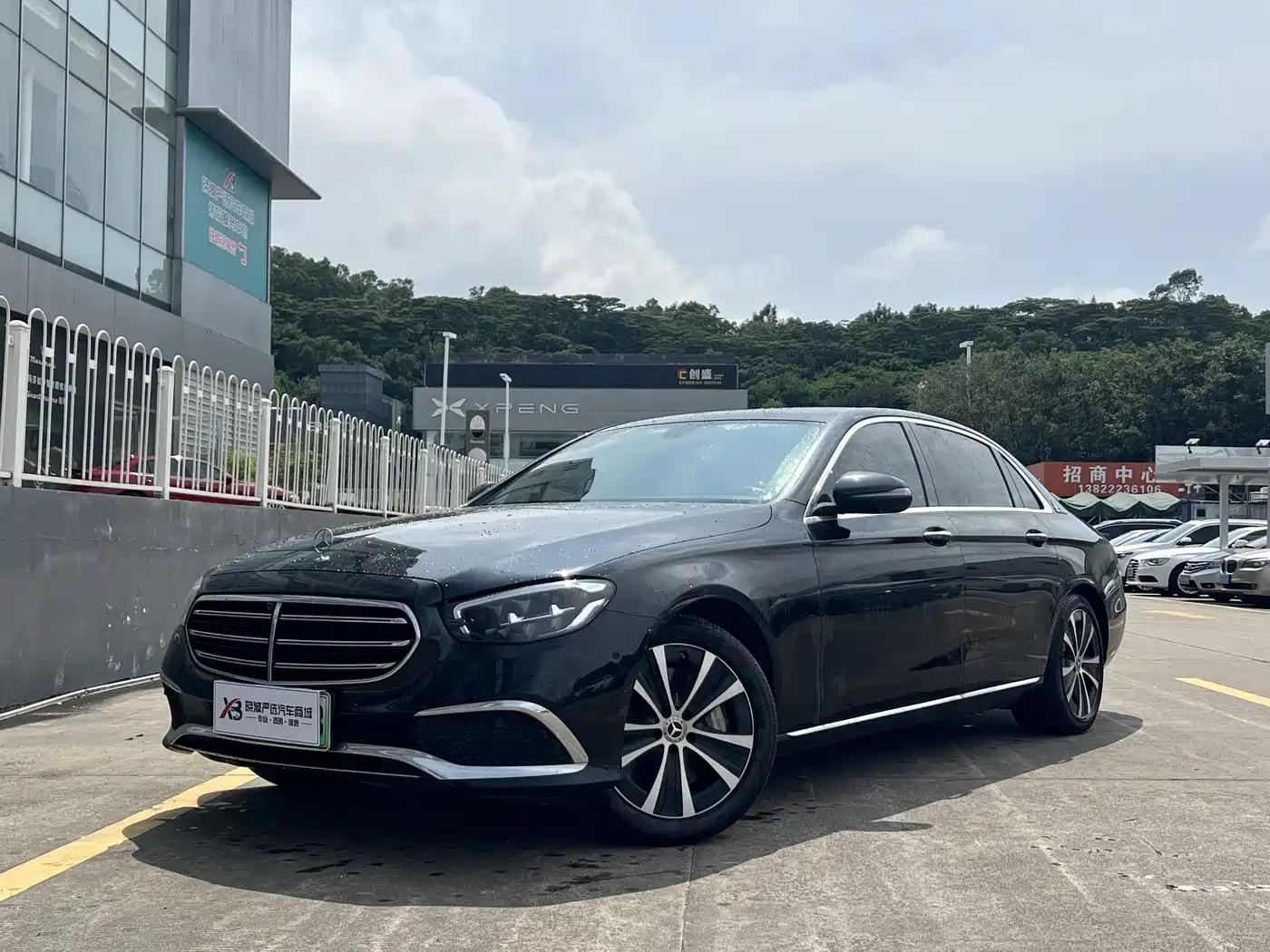Mercedes-Benz E-Class New Energy 2022 Facelift E 350 e L Plug-in Hybrid Sedan фото 4