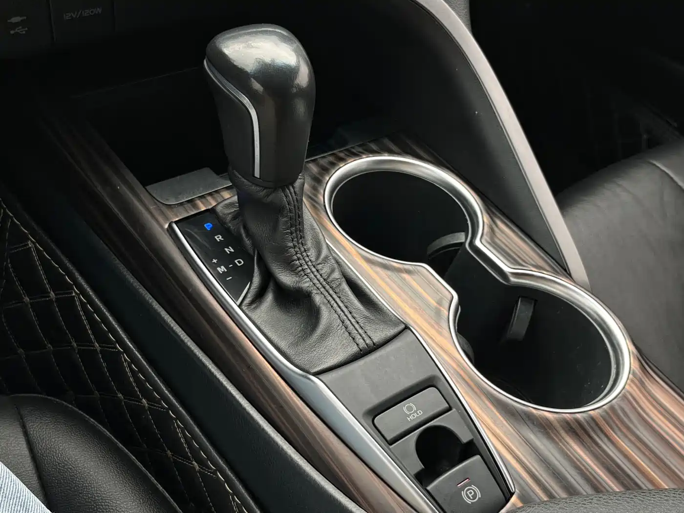 Toyota Camry 2019 2.0G Luxury (China V) фото 17