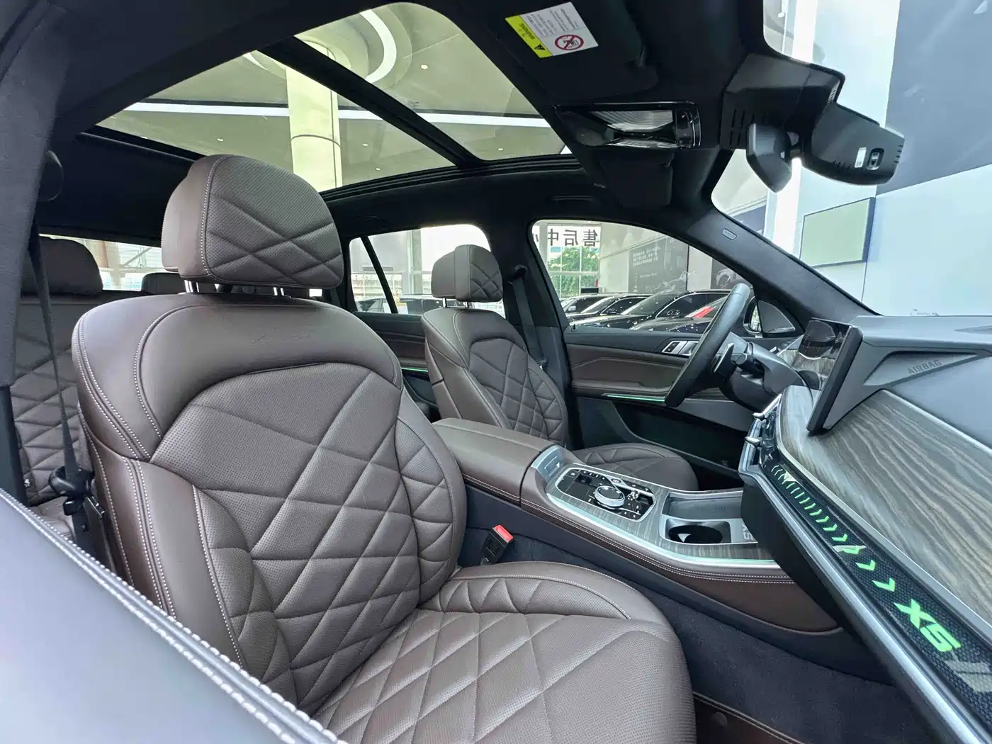 BMW X5 2023 xDrive 40Li M Sport Black Night Package фото 10