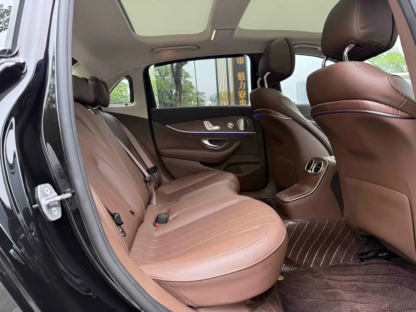 Mercedes-Benz E-Class 2023 Facelift E 300 L Luxury фото 14