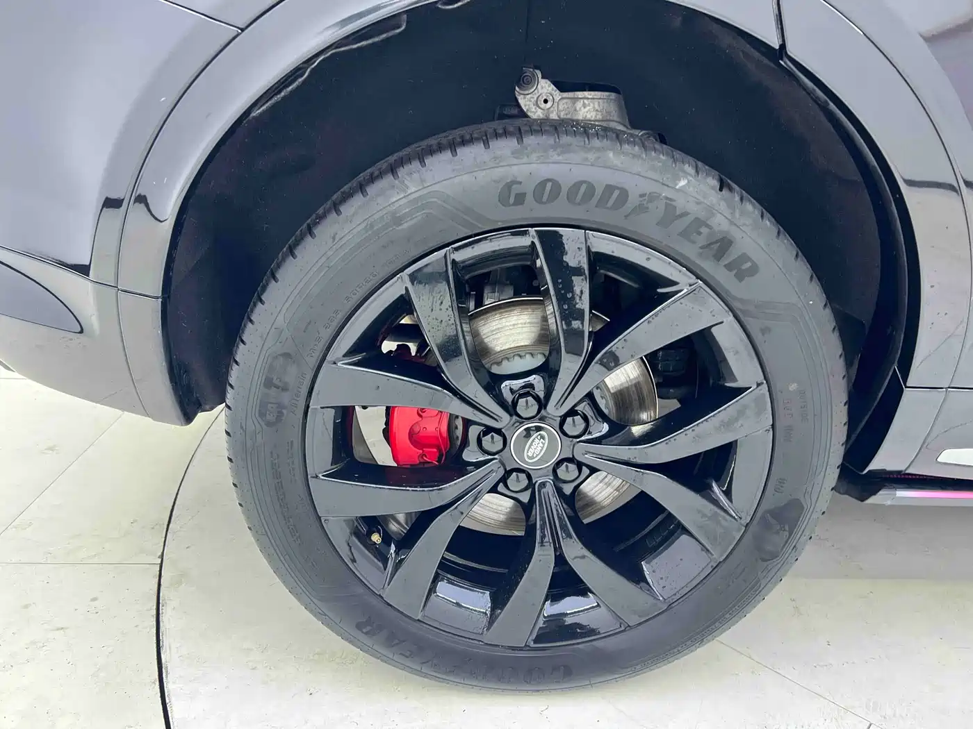 Land Rover Discovery Sport 2025 249PS Exploration Special Edition фото 25