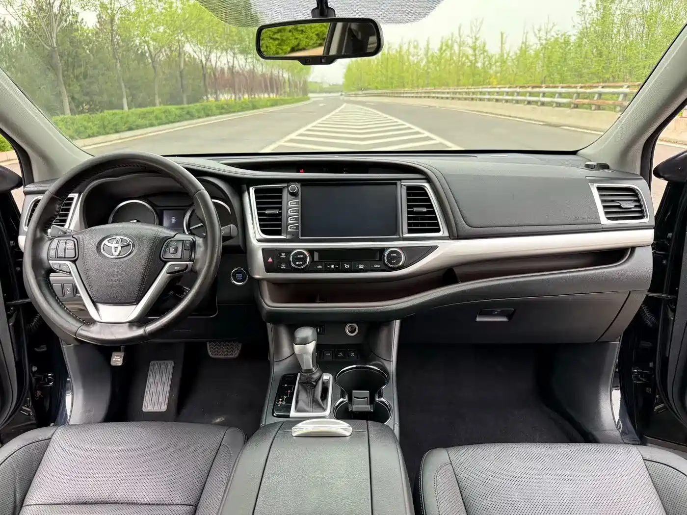 Toyota Highlander 2017 2.0T 4WD Premium 7-Seater фото 6