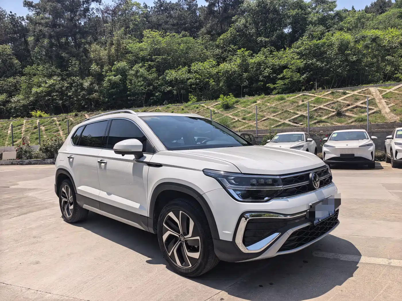 Volkswagen Tharu 2023 300TSI 2WD Full Moon Edition фото 3