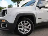 صورة 21 - Jeep Renegade