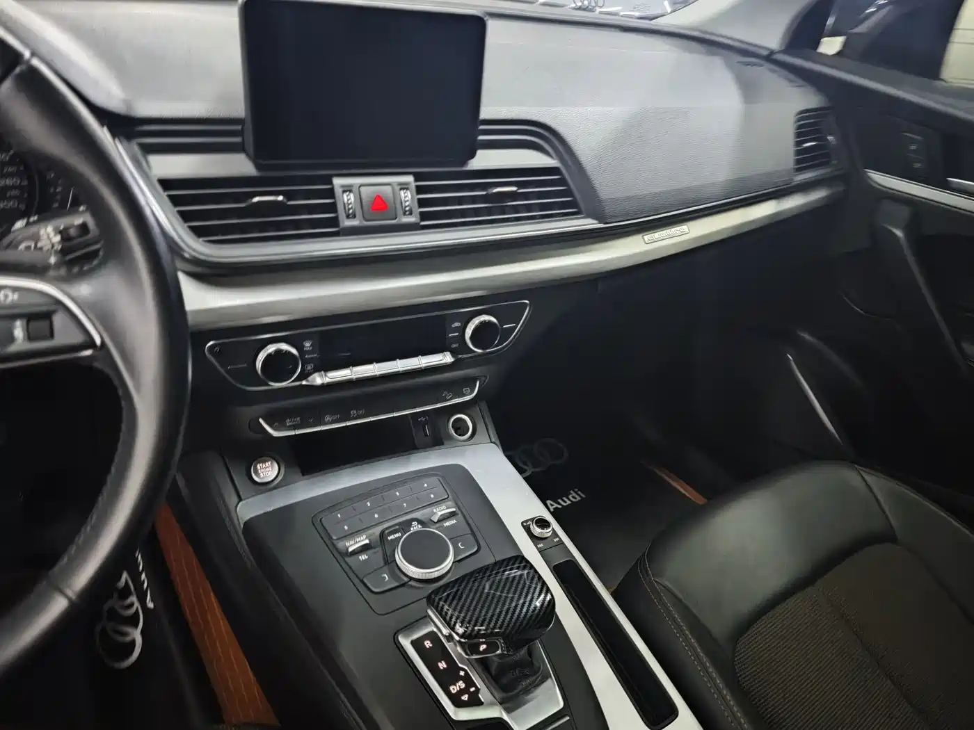 Audi Q5L 2020 40 TFSI Prestige Progressive фото 6