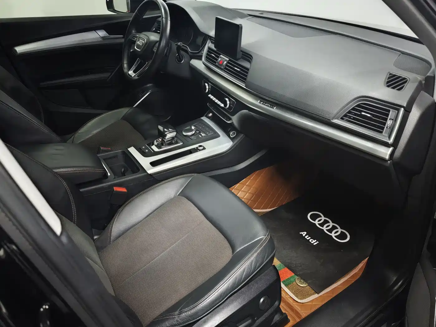 Audi Q5L 2020 40 TFSI Prestige Progressive фото 14