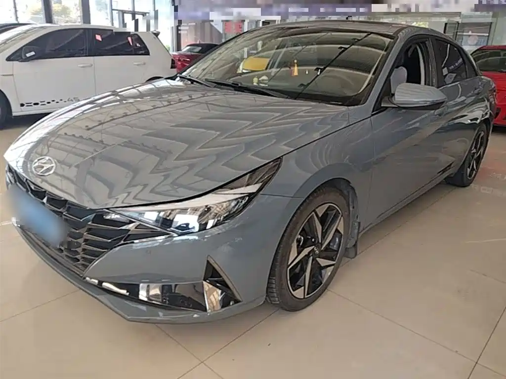 Hyundai Elantra 2022 1.5L CVT GLX Elite Edition фото 2