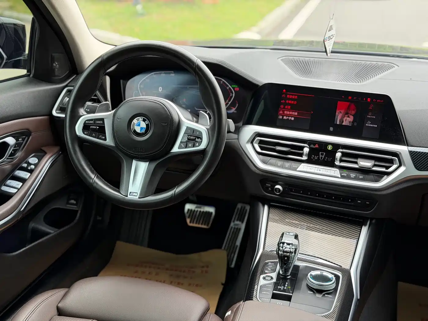 BMW 3 Series 2022 Facelift 325Li M Sport Shadow Edition фото 18