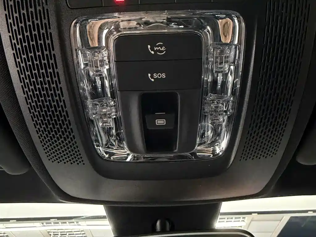Mercedes-Benz A-Class 2022 A 180 L фото 12