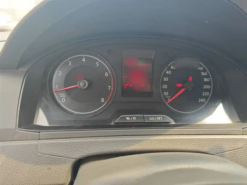 Volkswagen Santana 2016 1.4L Manual Trend Edition фото 4