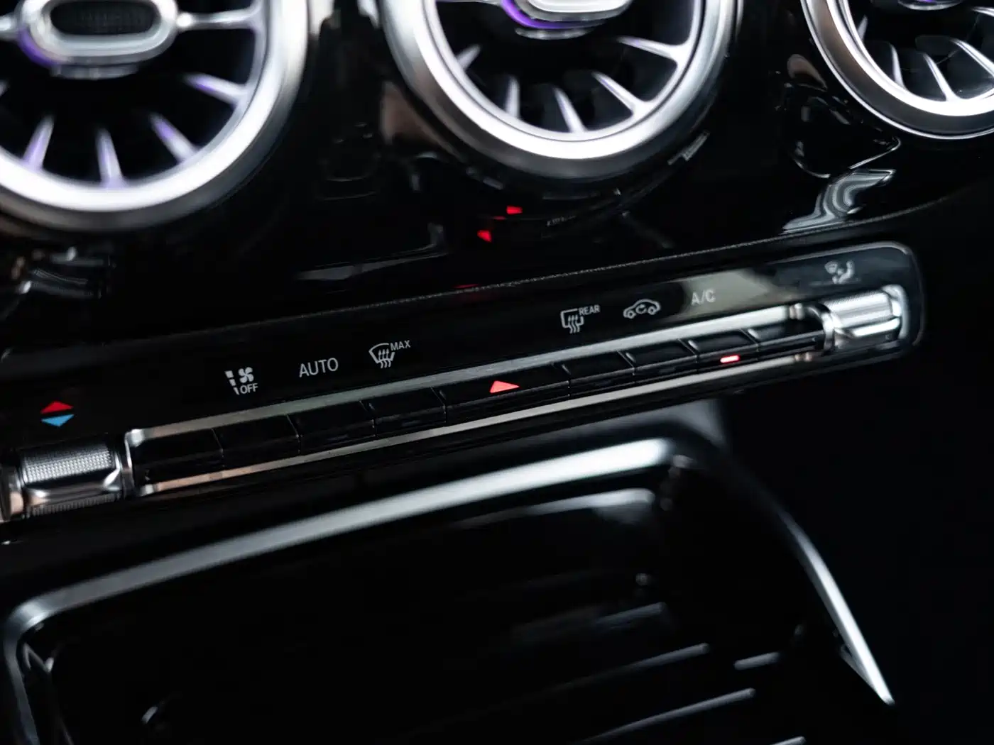 Mercedes-Benz A-Class AMG 2021 2020 AMG A 35 L 4MATIC