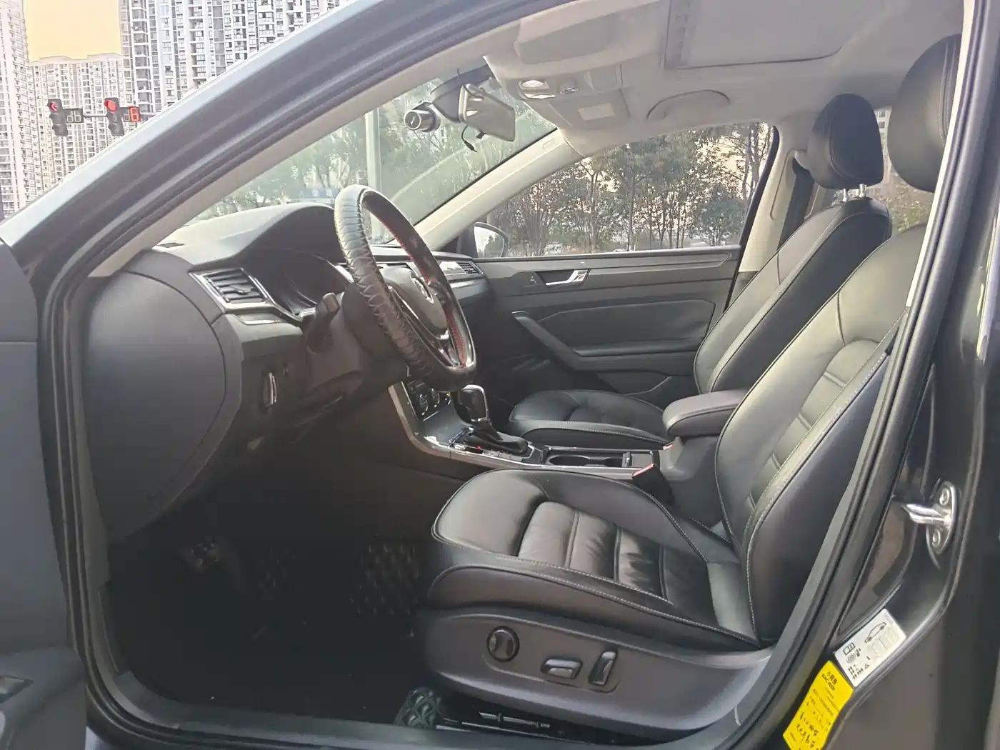 Volkswagen Passat 2017 330TSI DSG Prestige фото 4