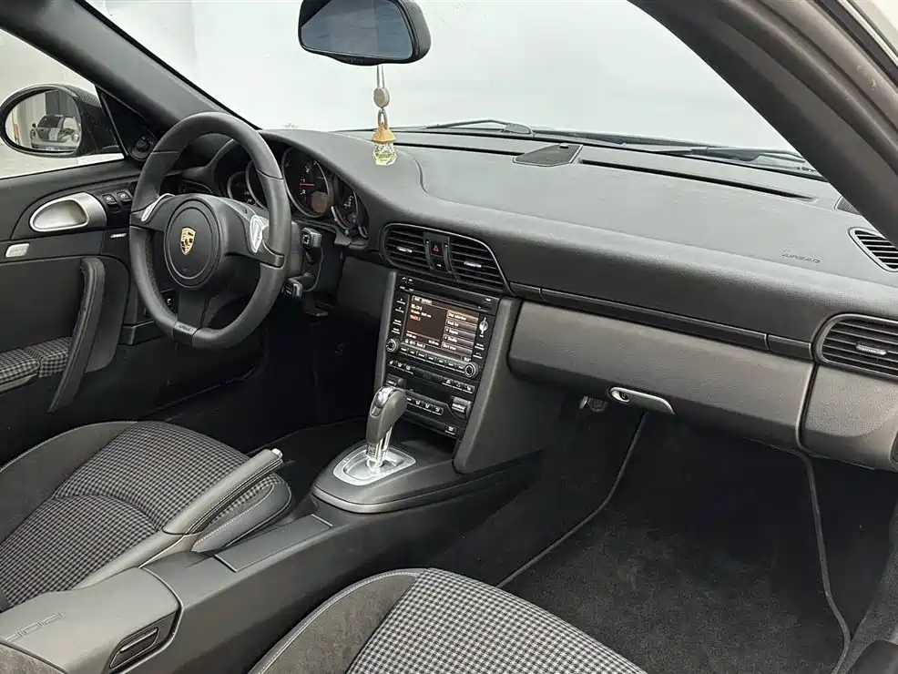 Porsche 911 2010 Carrera 3.6L фото 11