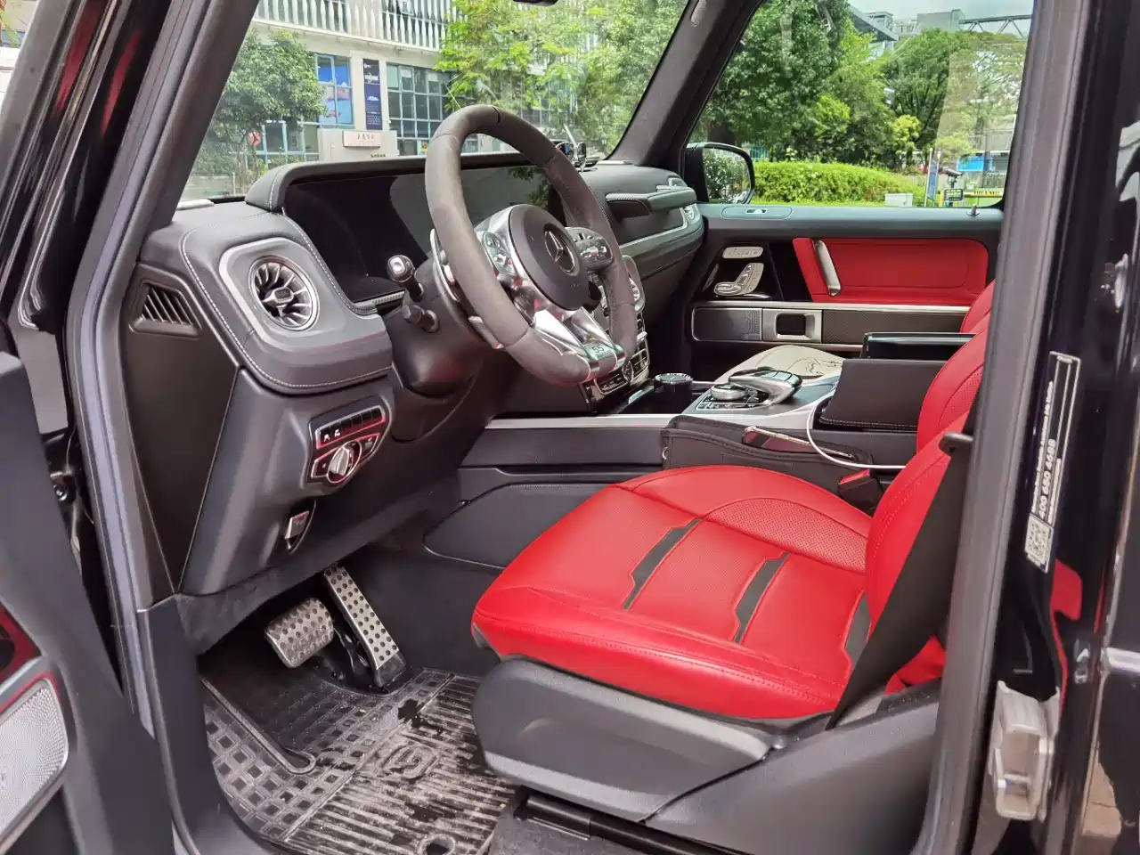 Mercedes-Benz G-Class AMG 2022 AMG G 63 55th Anniversary Edition фото 6