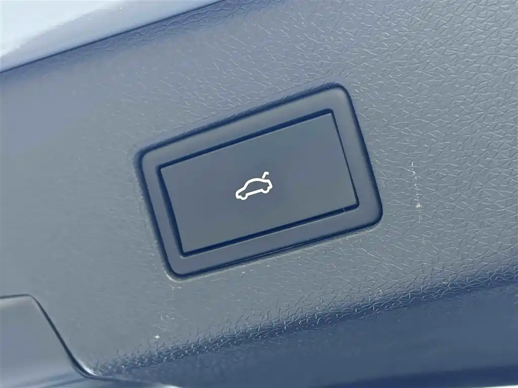 Volkswagen ID.4 CROZZ 2022 Long Range PURE+ Edition фото 23