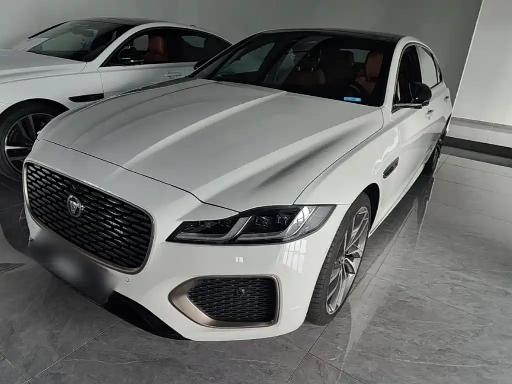 Jaguar XFL 2024 2.0T P300 AWD Flagship Sport Gilded Edition
