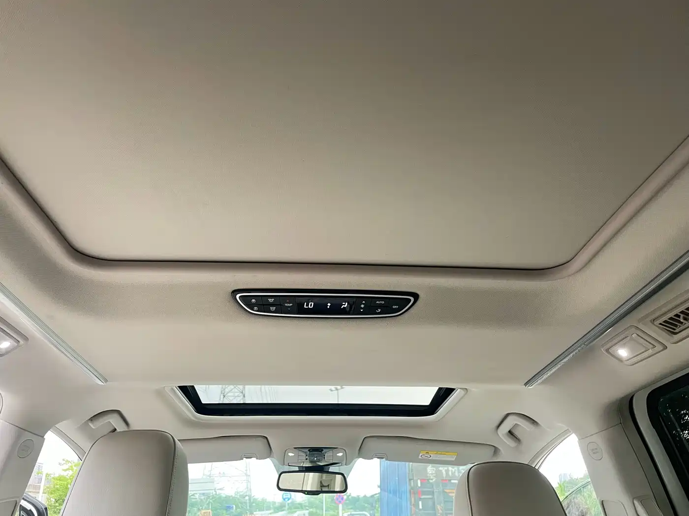 GAC Trumpchi Trumpchi M8 2018 320T Premium Edition фото 23