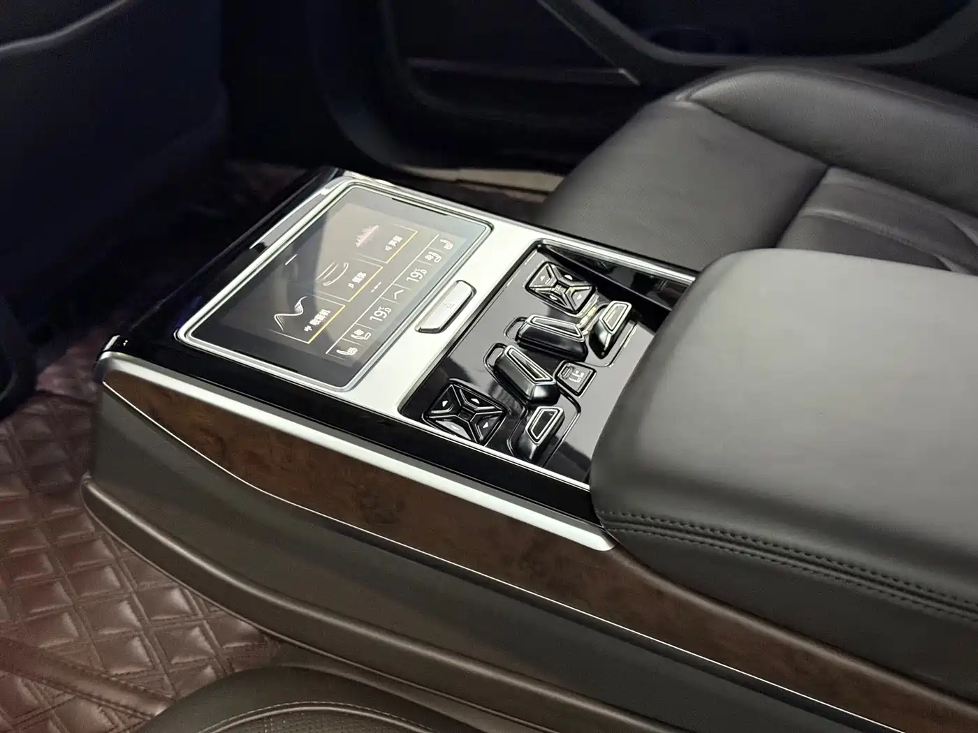 Audi A8 2019 Plus A8L 50 TFSI quattro Luxury фото 11