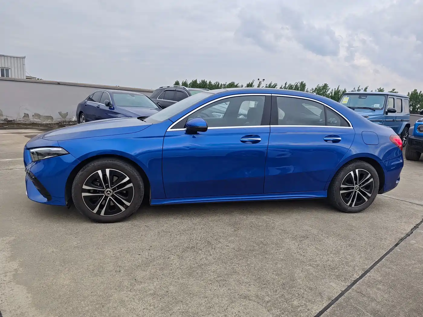 Mercedes-Benz A-Class 2023 A 200 L Dynamic фото 3
