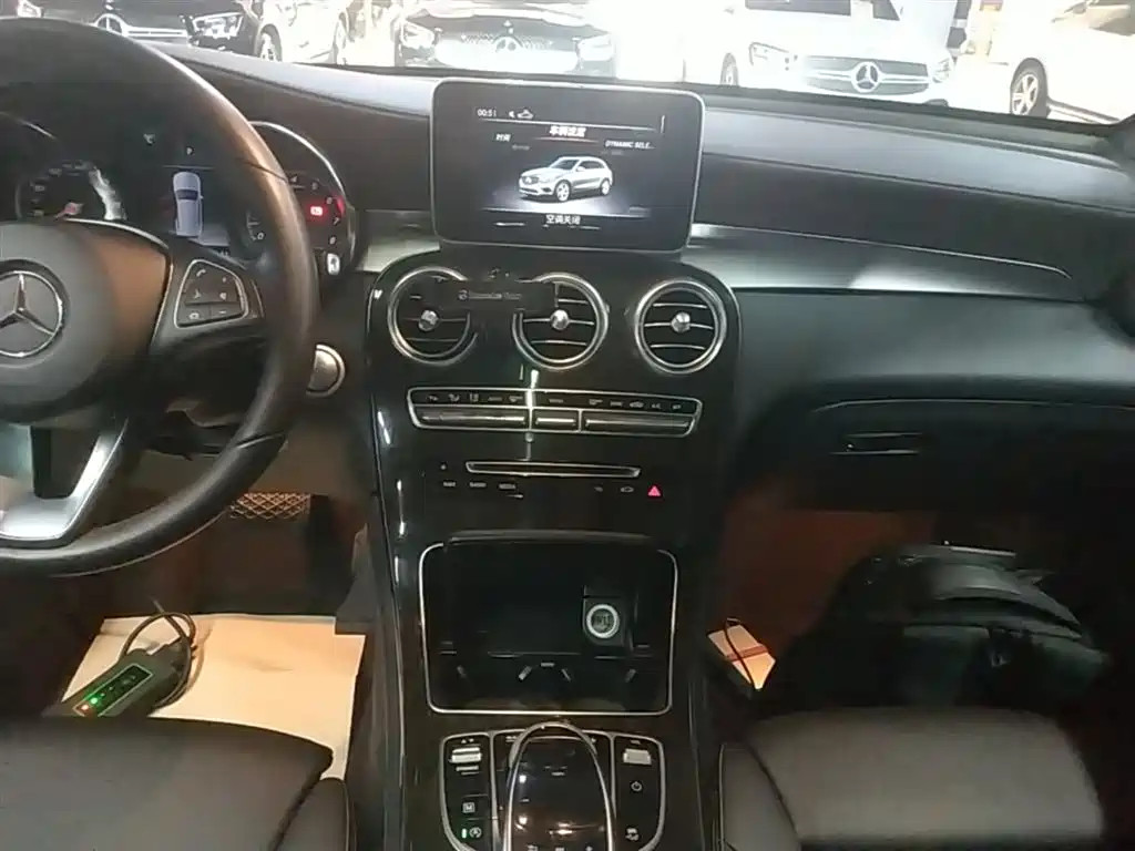 Mercedes-Benz GLC 2018 GLC 260 4MATIC Luxury фото 13