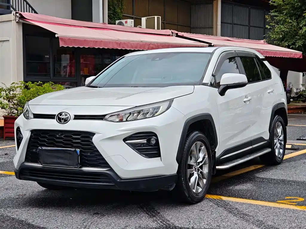 Toyota Wildlander 2022 2.0L CVT FWD Luxury PLUS Edition