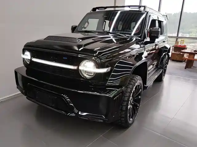 chaojing-automobile co-creation-tank-300
