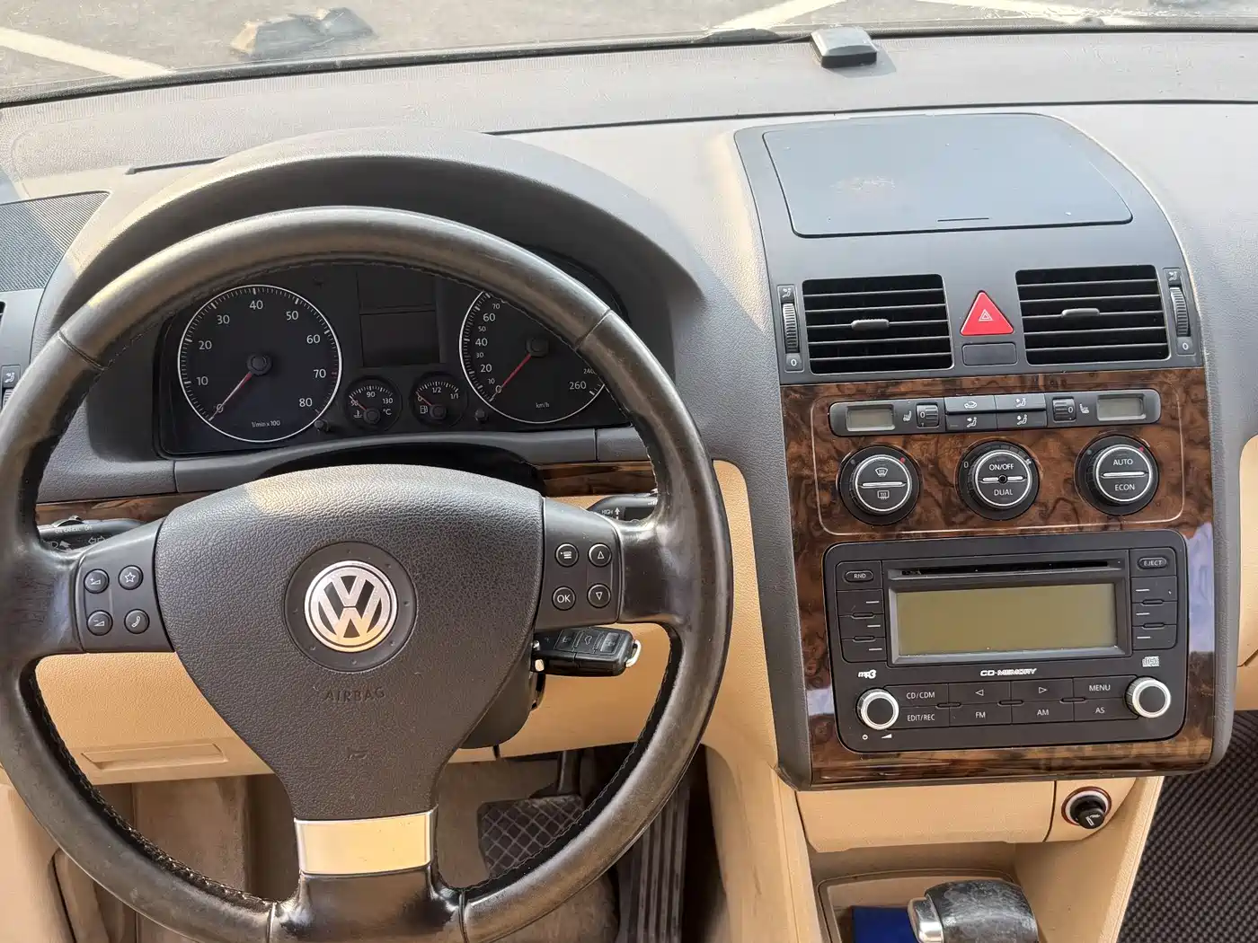 Volkswagen Touran 2008 Model 1.8T Premium Smart Edition Automatic 7-Seater фото 27