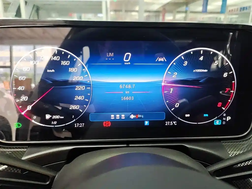 Mercedes-Benz C-Class 2025 C 260 L Sport Edition фото 12