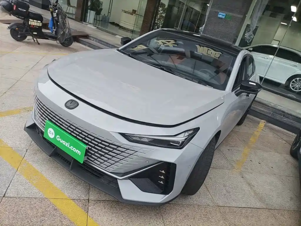 CHANGAN UNI-V