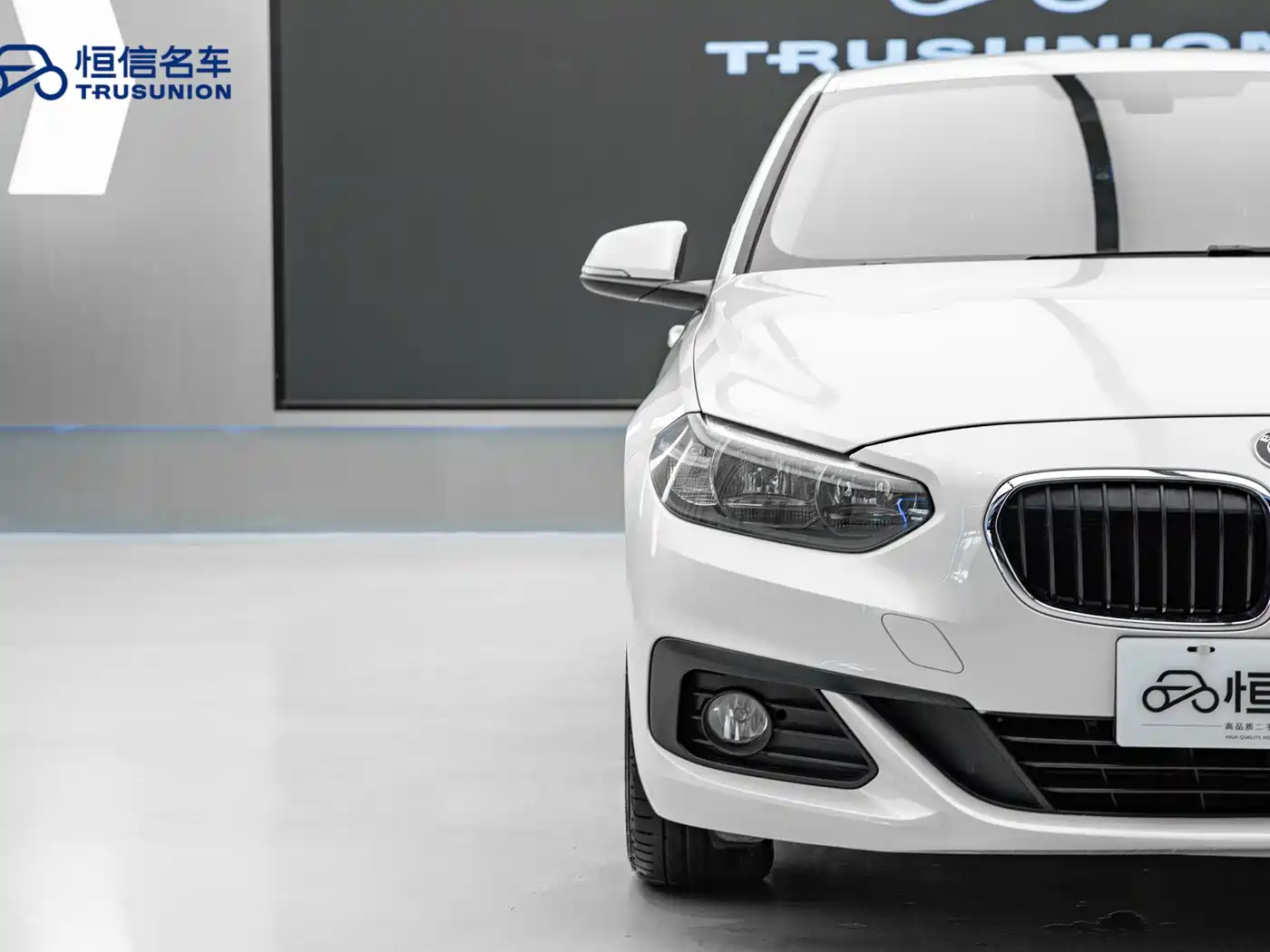 BMW 1 Series 2017 118i Fashion фото 8