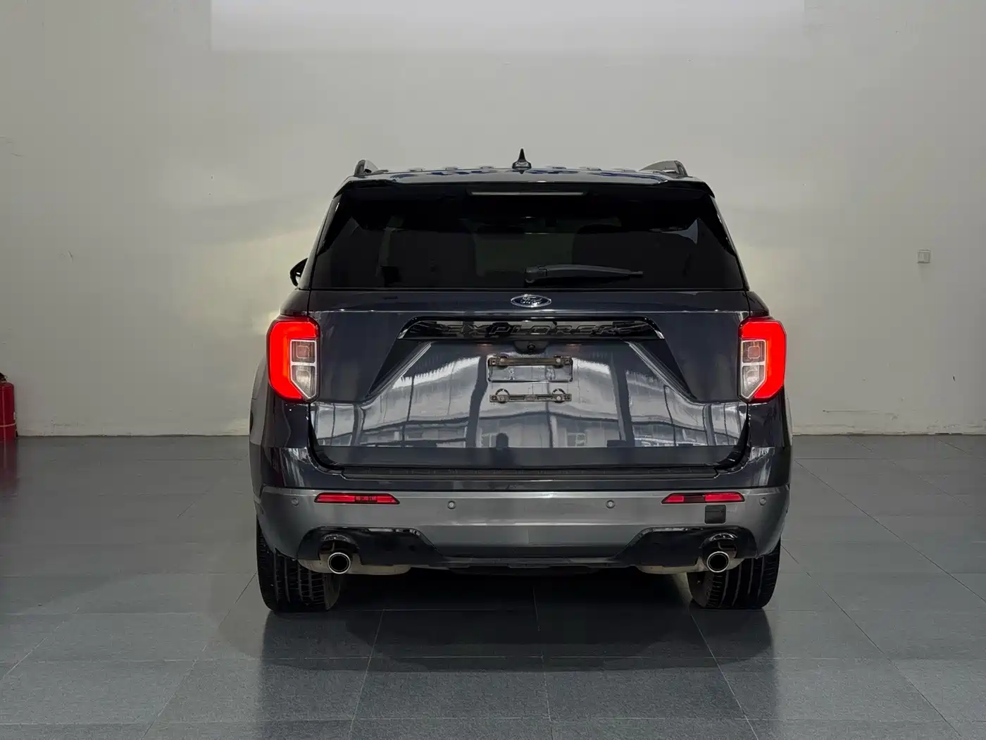 Фото 5 - Ford Explorer