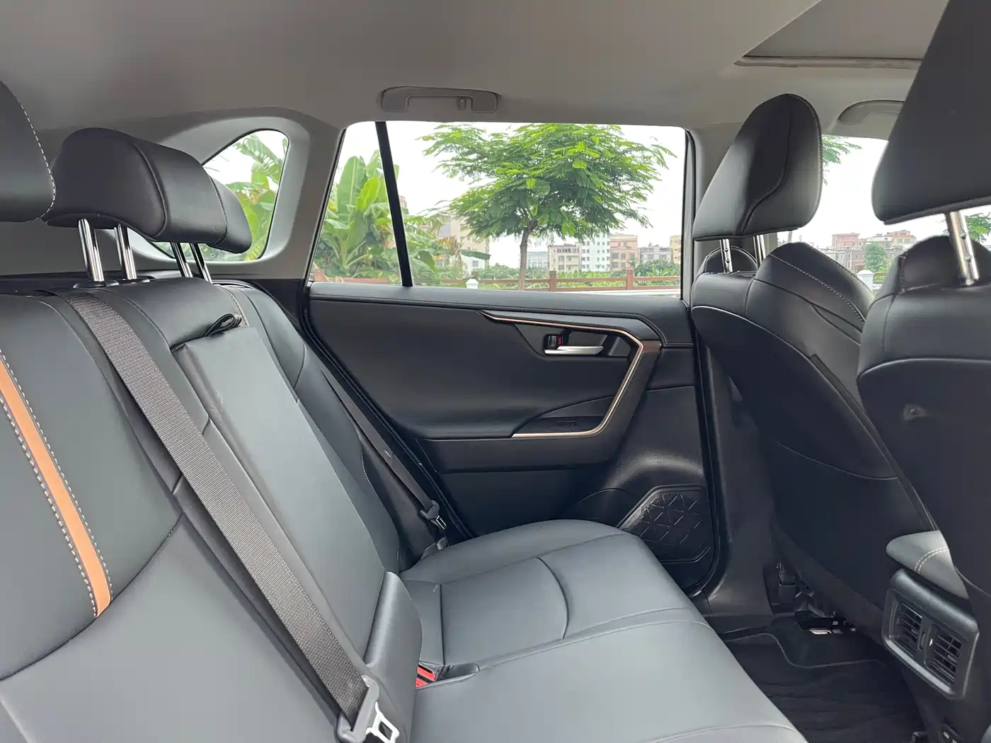 Toyota Wildlander 2024 2.0L CVT 2WD Urban Edition фото 14