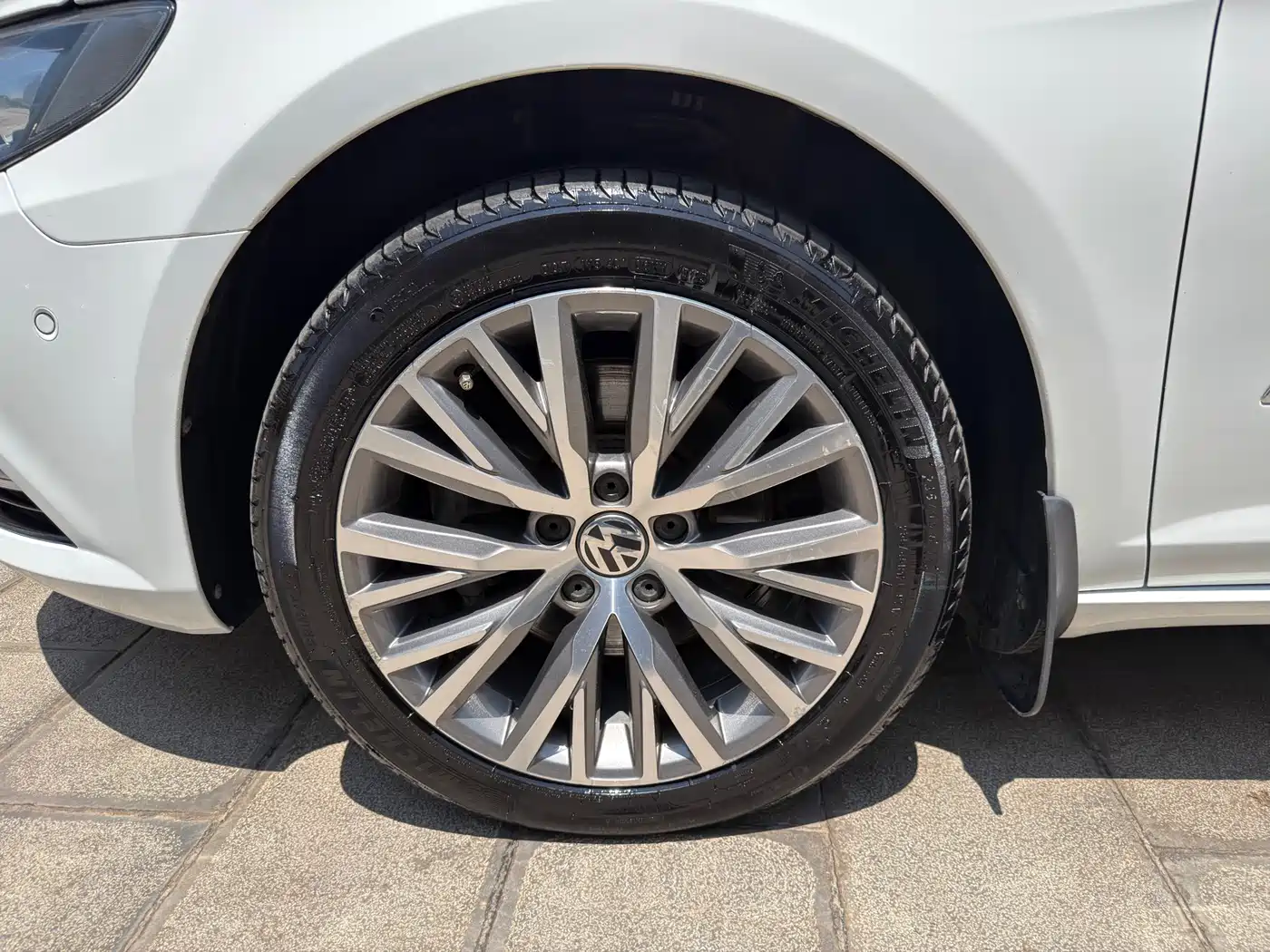 Volkswagen FAW-Volkswagen CC 2018 2.0TSI Luxury фото 12