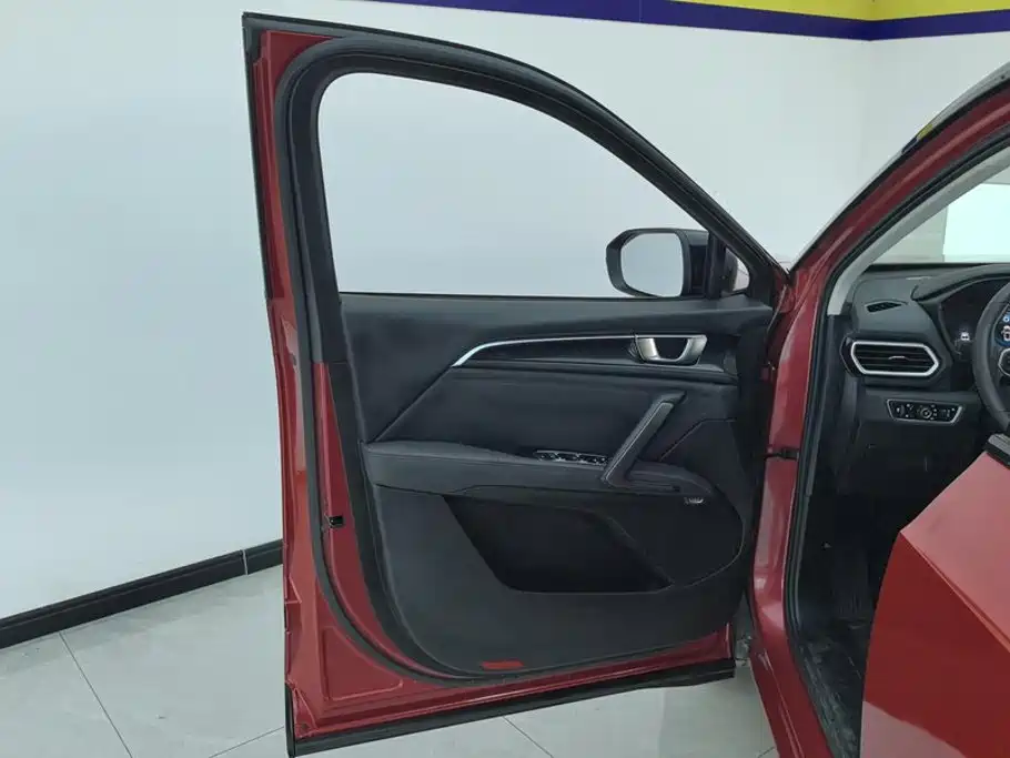 Фото 7 - Baojun RS-5