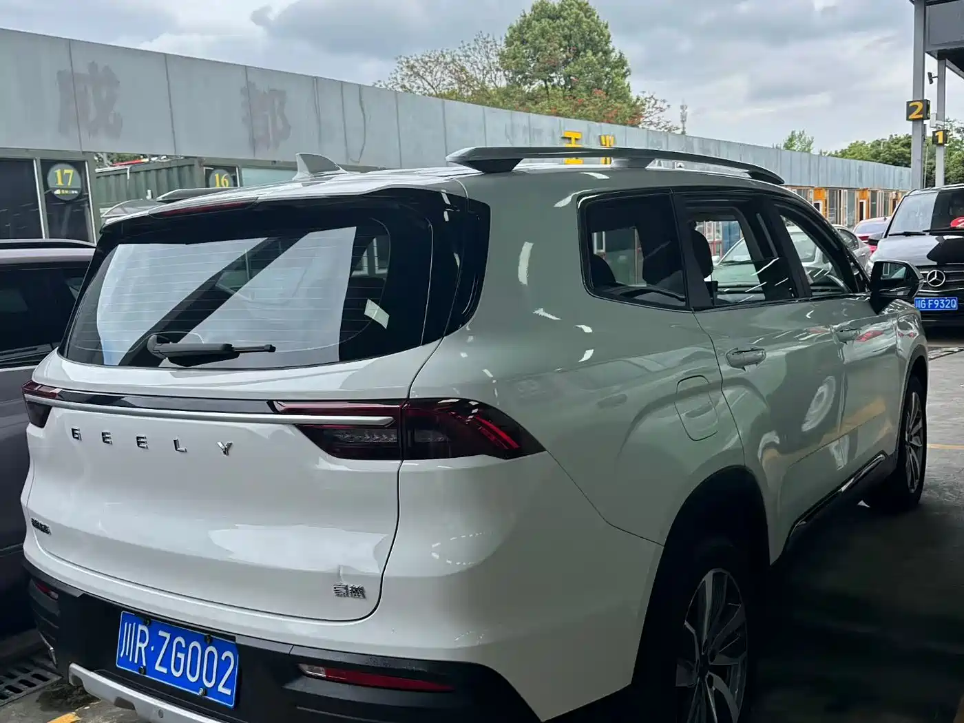 2022 Geely Okavango