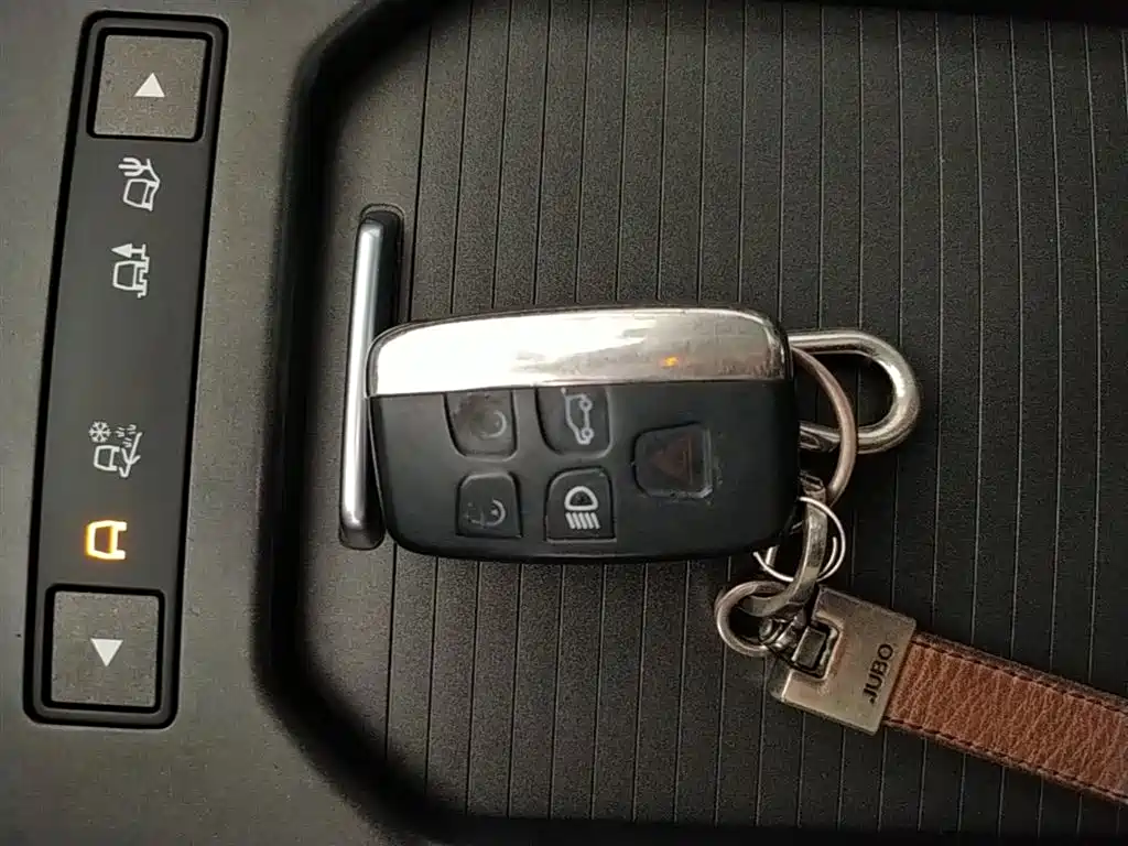 Land Rover Range Rover Evoque 2018 240PS PURE Trend фото 9