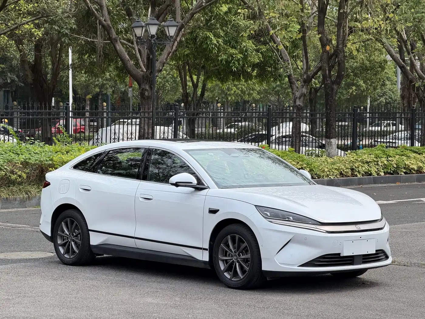 BYD Qin L 2025 EV 545KM Superior фото 17