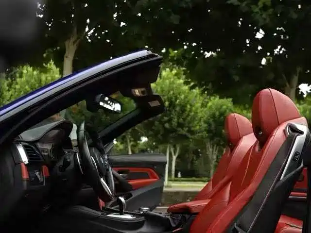 Photo 8 - BMW M4