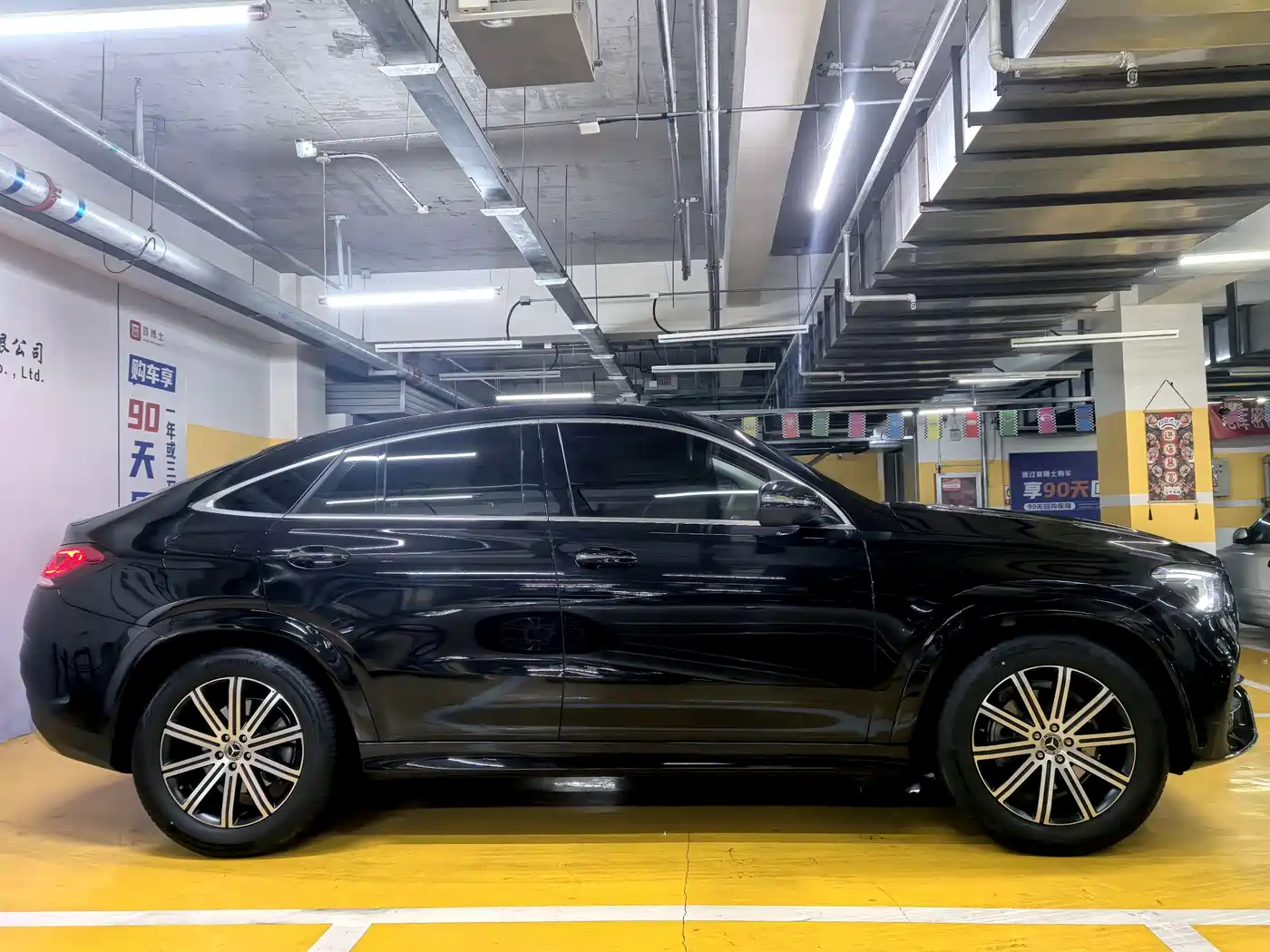 Mercedes-Benz GLE Coupe 2022 GLE 350 4MATIC Coupe SUV Fashion фото 3