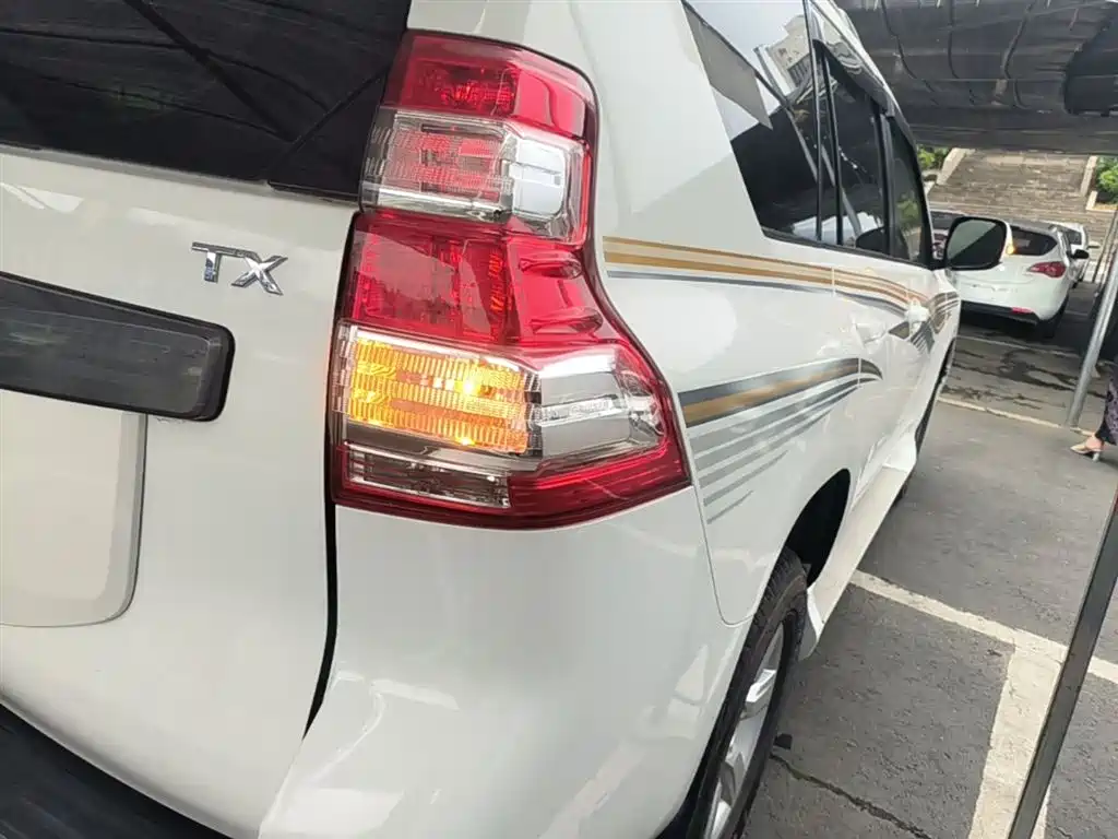 Toyota Prado 2016 2.7L Auto Standard Edition фото 8