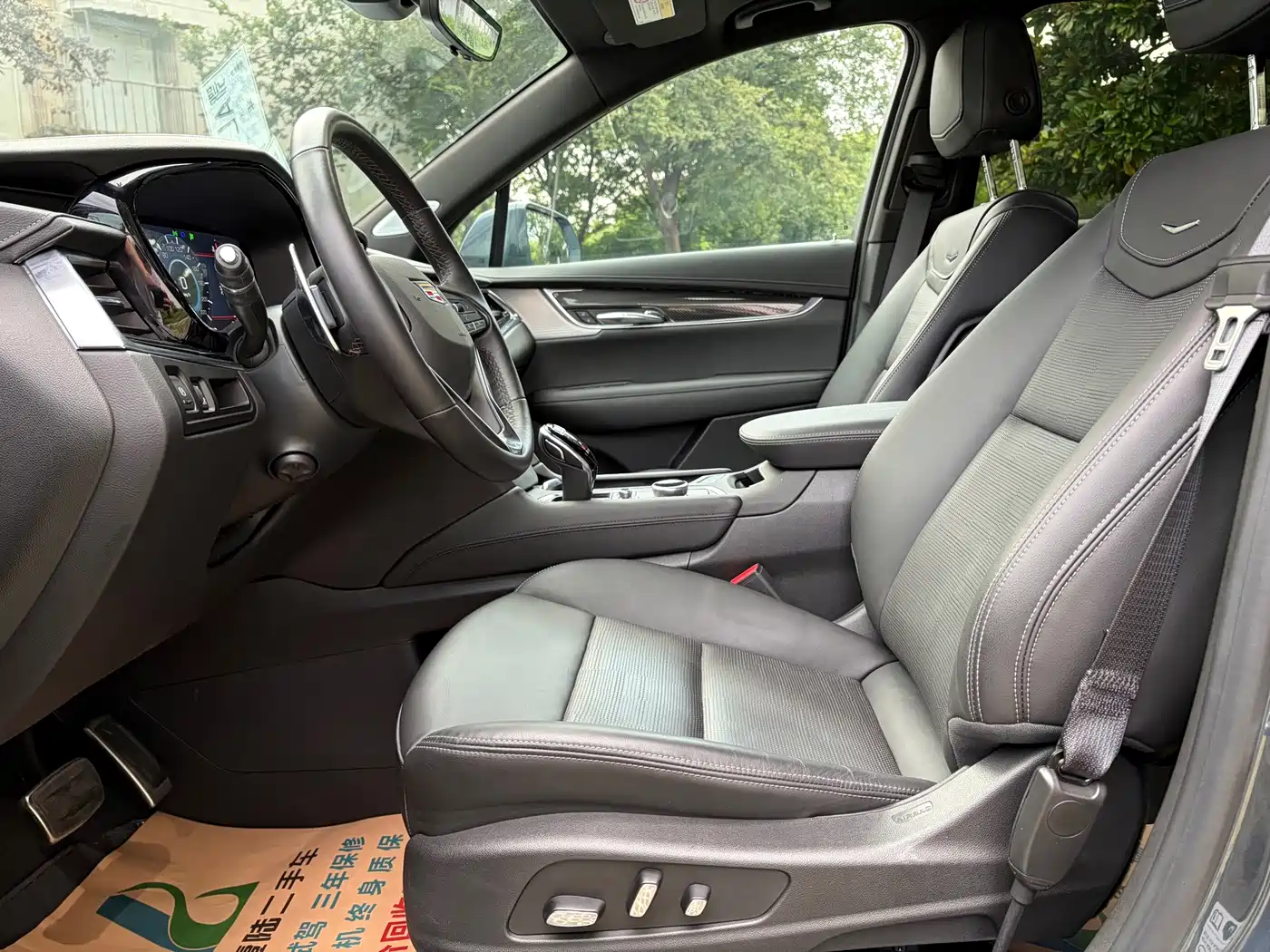 2025 Cadillac XT6