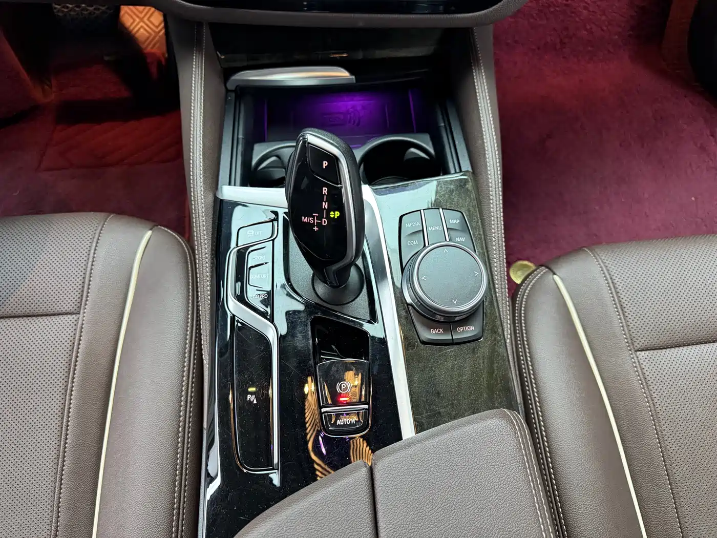 BMW 5 Series 2021 525Li Luxury Package фото 9
