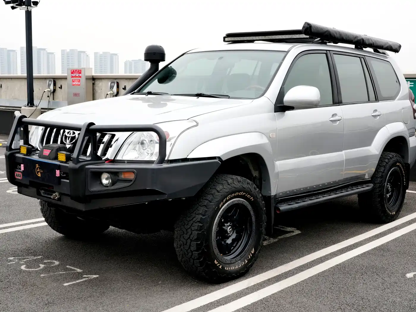 Toyota Prado 2005 Model 4.0L Automatic GX Luxury Edition фото 2