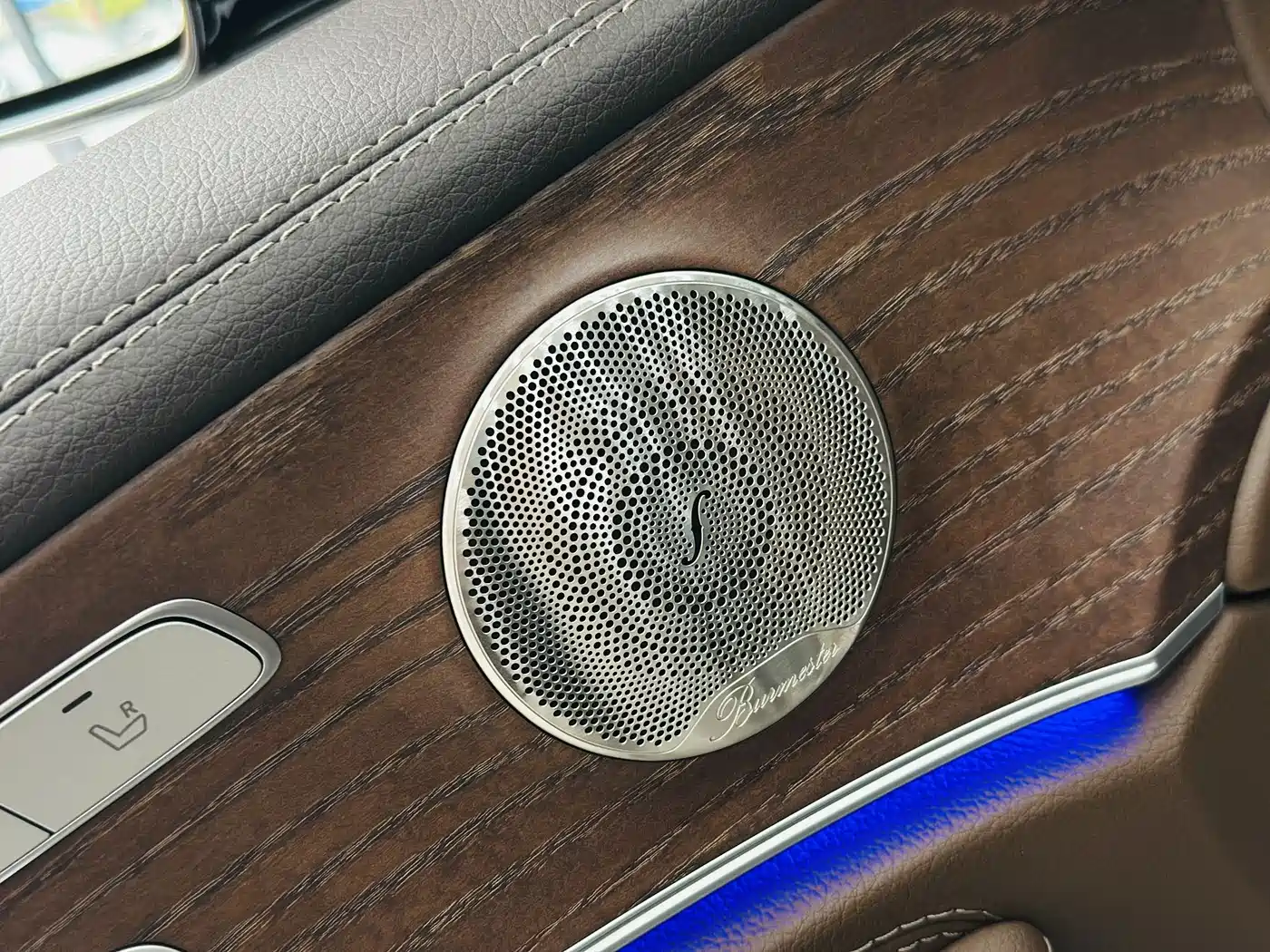 Mercedes-Benz E-Class 2022 Second Facelift E 300 L Luxury фото 16