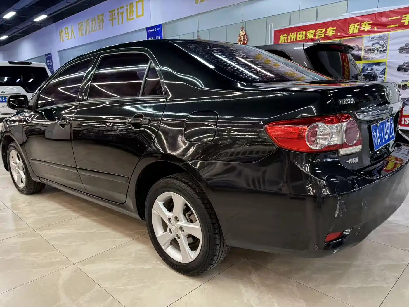 Toyota Corolla 2011 1.8L CVT GL-i фото 8