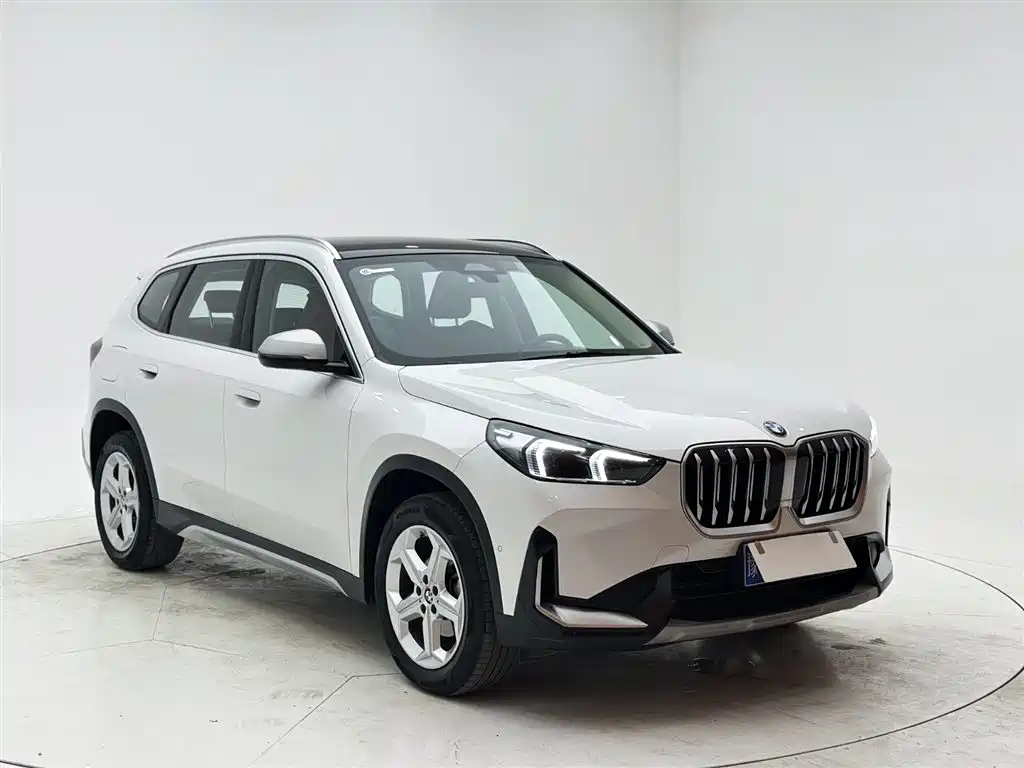 BMW X1 2023 sDrive20Li X Design Package фото 3