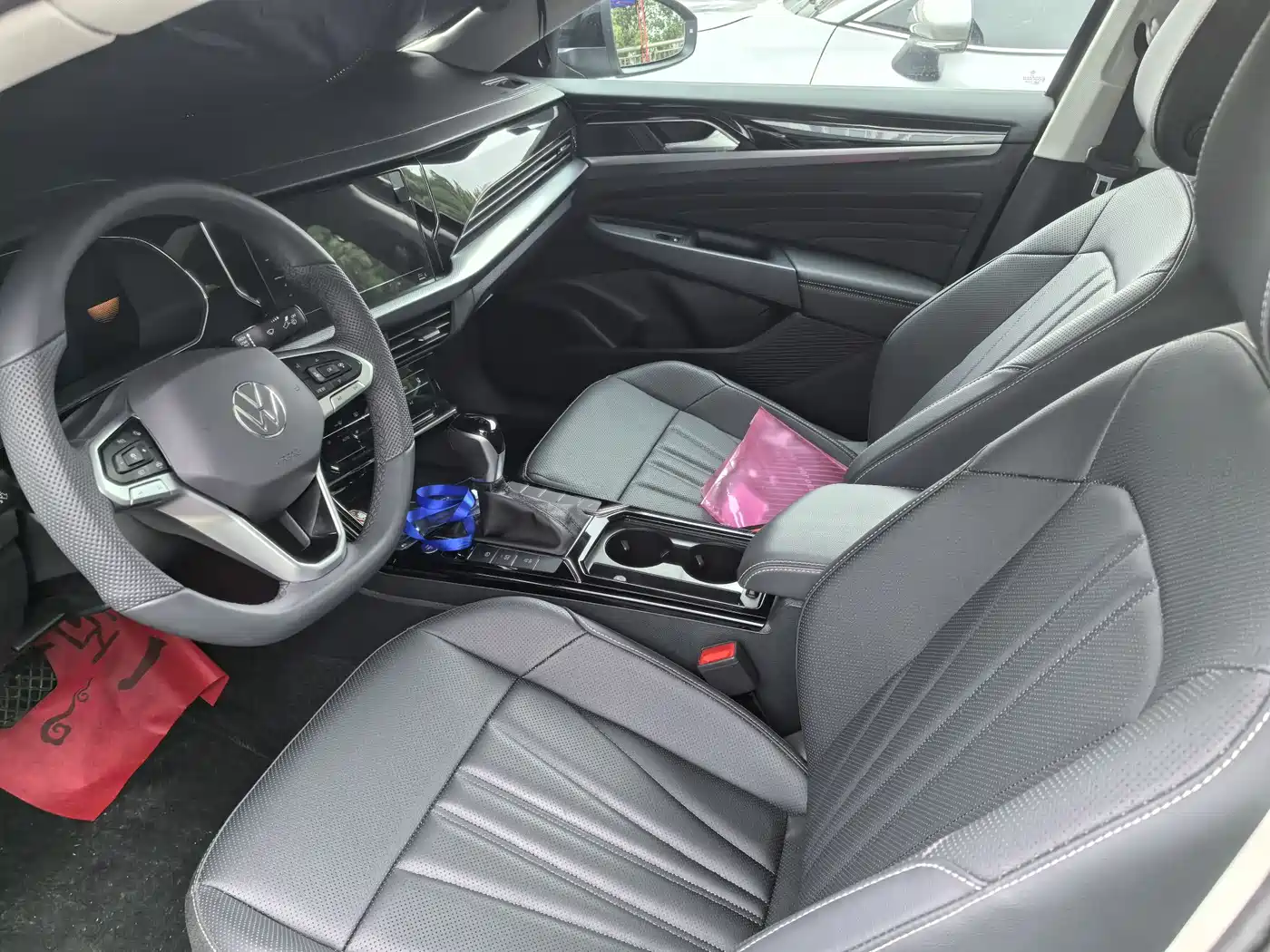 Volkswagen Passat 2024 330TSI Elite Edition фото 4
