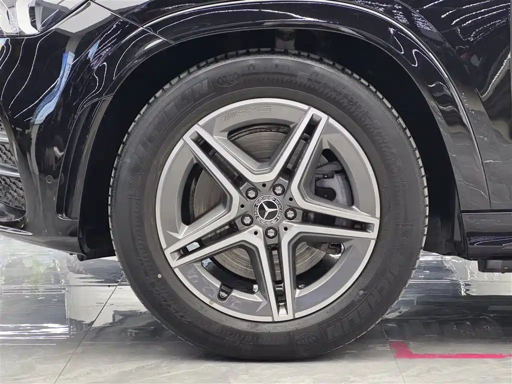 Mercedes-Benz GLE 2023 GLE 450 4MATIC Fashion фото 4