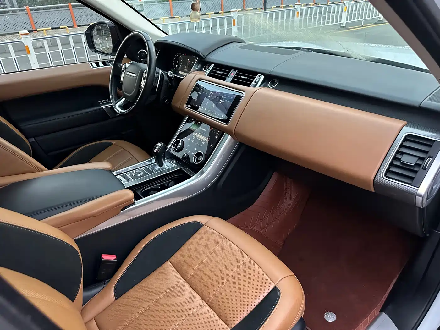 Land Rover Range Rover Sport 2020 3.0 L6 HSE DYNAMIC фото 12