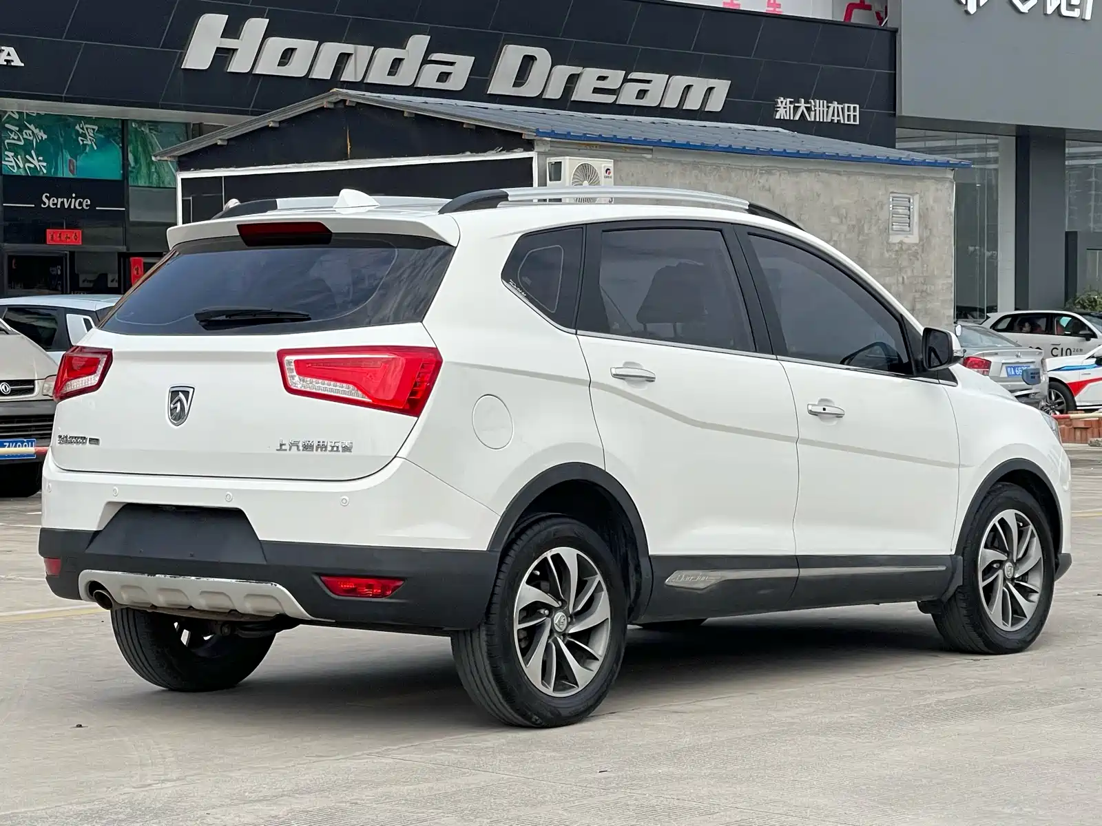 Фото 6 - Baojun 560